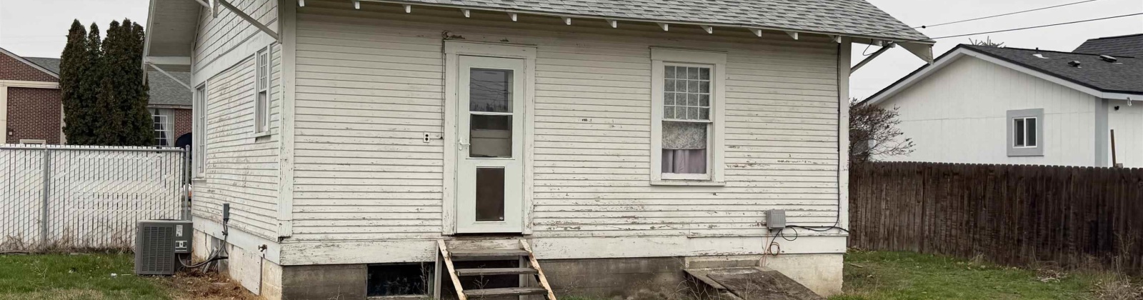 Yakima Street, Pasco, Washington 99301, 2 Bedrooms Bedrooms, 0 ,1 BathroomBathrooms,Houses,For Sale,Yakima Street,0,290022