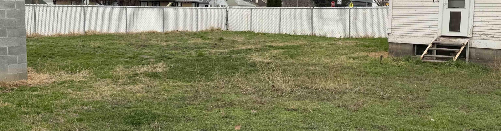 Yakima Street, Pasco, Washington 99301, 2 Bedrooms Bedrooms, 0 ,1 BathroomBathrooms,Houses,For Sale,Yakima Street,0,290022