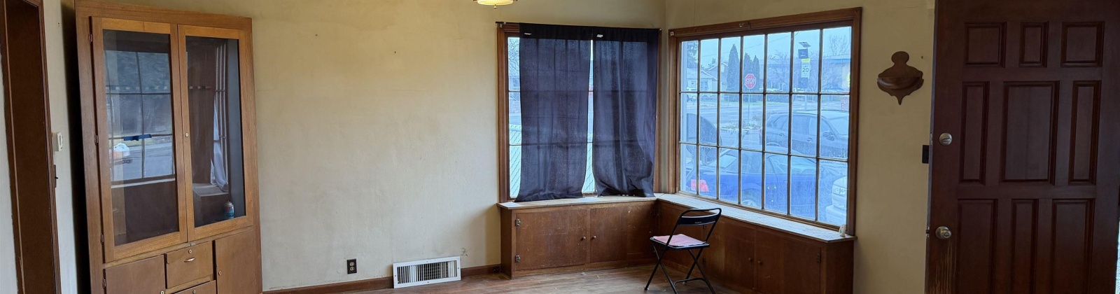 Yakima Street, Pasco, Washington 99301, 2 Bedrooms Bedrooms, 0 ,1 BathroomBathrooms,Houses,For Sale,Yakima Street,0,290022