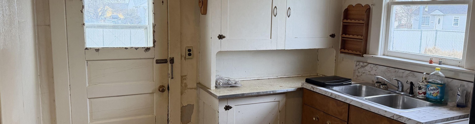 Yakima Street, Pasco, Washington 99301, 2 Bedrooms Bedrooms, 0 ,1 BathroomBathrooms,Houses,For Sale,Yakima Street,0,290022