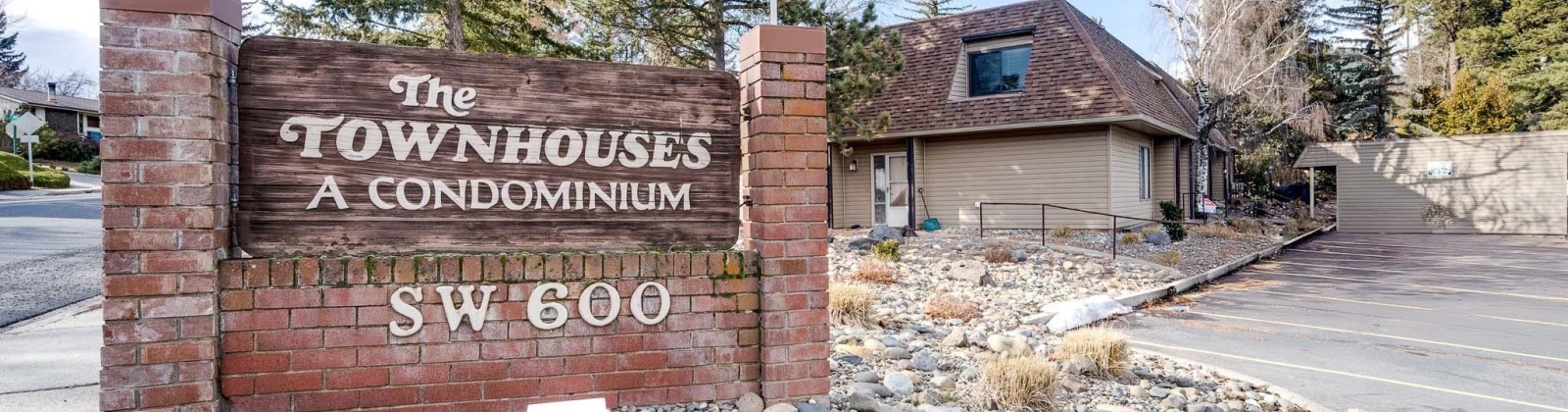 Crestview St #2, Pullman, Washington 99163, 4 Bedrooms Bedrooms, 0 ,2 BathroomsBathrooms,Condos/townhomes,For Sale,Crestview St #2,0,290050