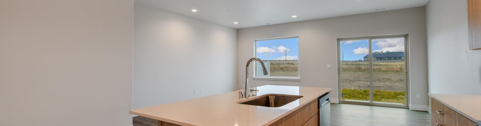 Road 114, Pasco, Washington 99301, 3 Bedrooms Bedrooms, 0 ,3 BathroomsBathrooms,Condos/townhomes,For Sale,Road 114,0,290061