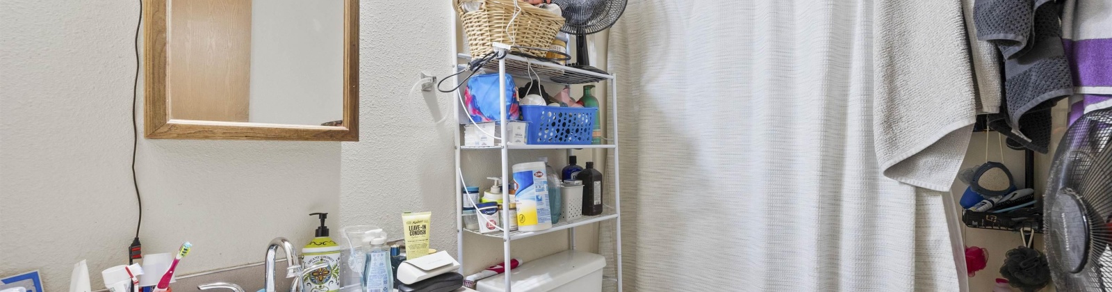 3rd Street, Granger, Washington 98932, 8 Bedrooms Bedrooms, 0 ,4 BathroomsBathrooms,Multi-family,For Sale,3rd Street,0,290074