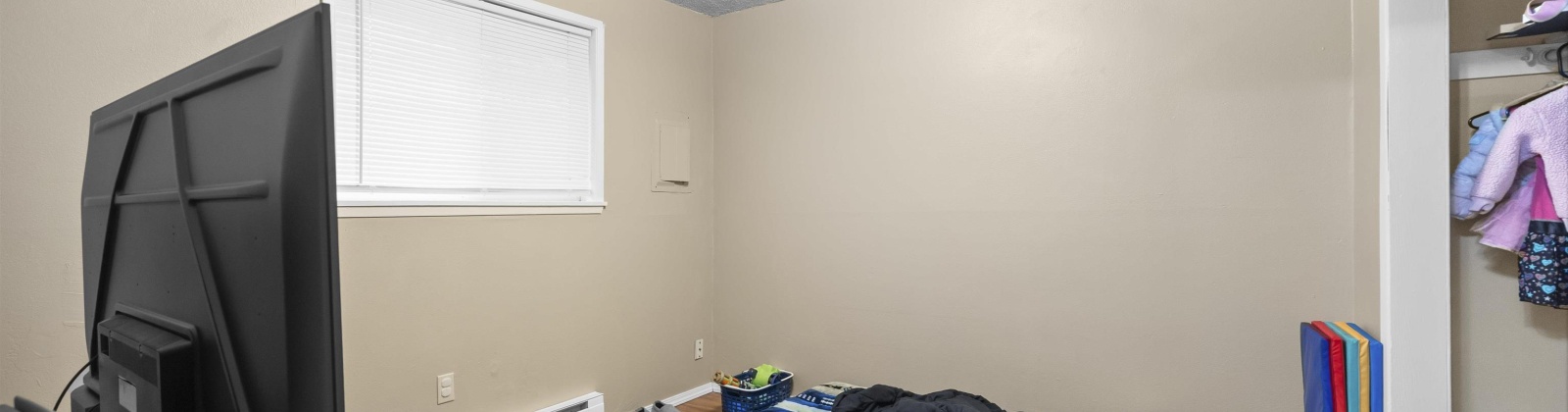 D Street, Wapato, Washington 98951, 5 Bedrooms Bedrooms, 0 ,3 BathroomsBathrooms,Multi-family,For Sale,D Street,0,290072