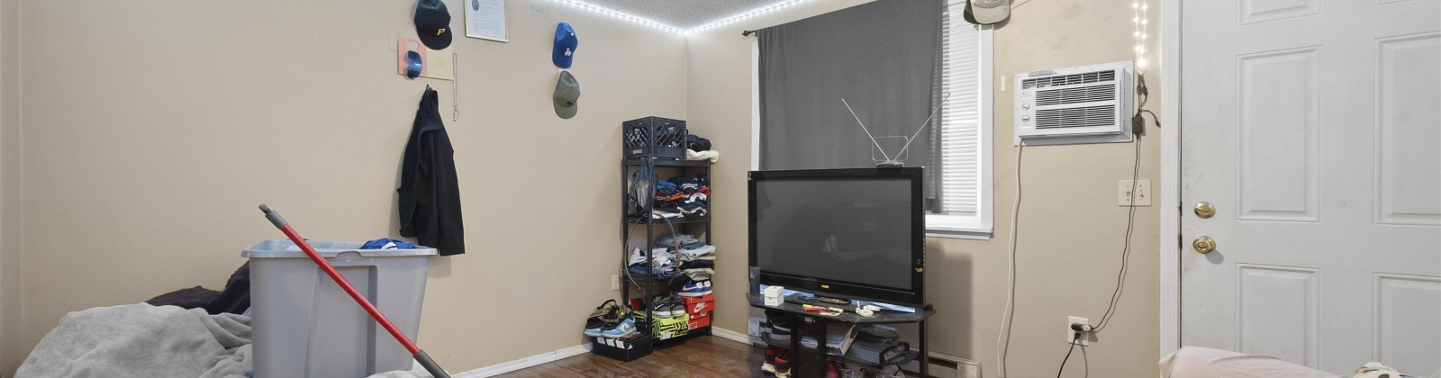 D Street, Wapato, Washington 98951, 5 Bedrooms Bedrooms, 0 ,3 BathroomsBathrooms,Multi-family,For Sale,D Street,0,290072