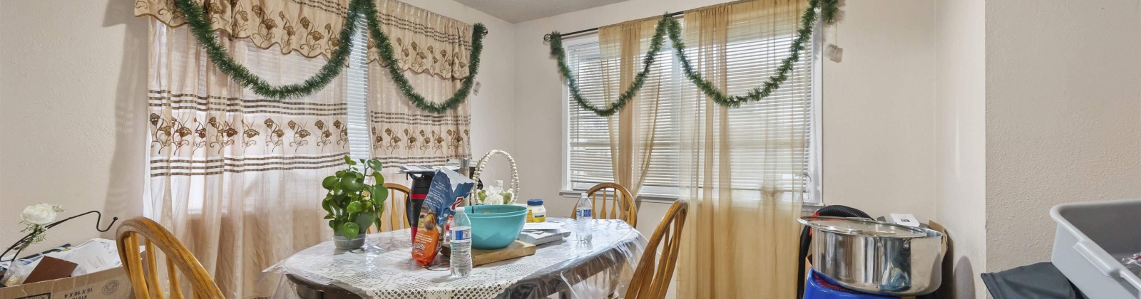 D Street, Wapato, Washington 98951, 5 Bedrooms Bedrooms, 0 ,3 BathroomsBathrooms,Multi-family,For Sale,D Street,0,290072