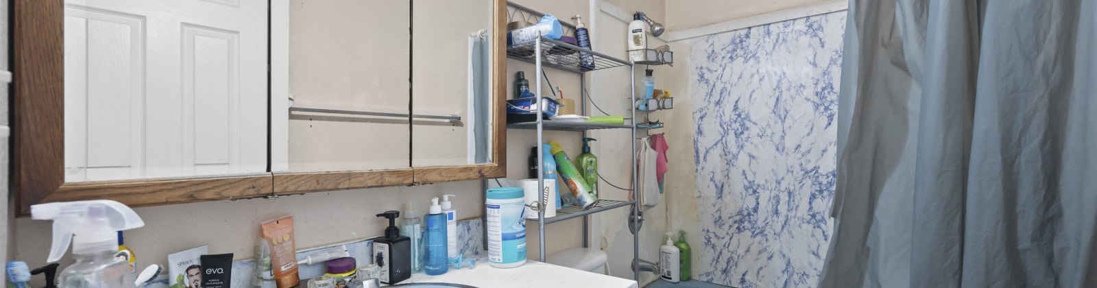 D Street, Wapato, Washington 98951, 5 Bedrooms Bedrooms, 0 ,3 BathroomsBathrooms,Multi-family,For Sale,D Street,0,290072