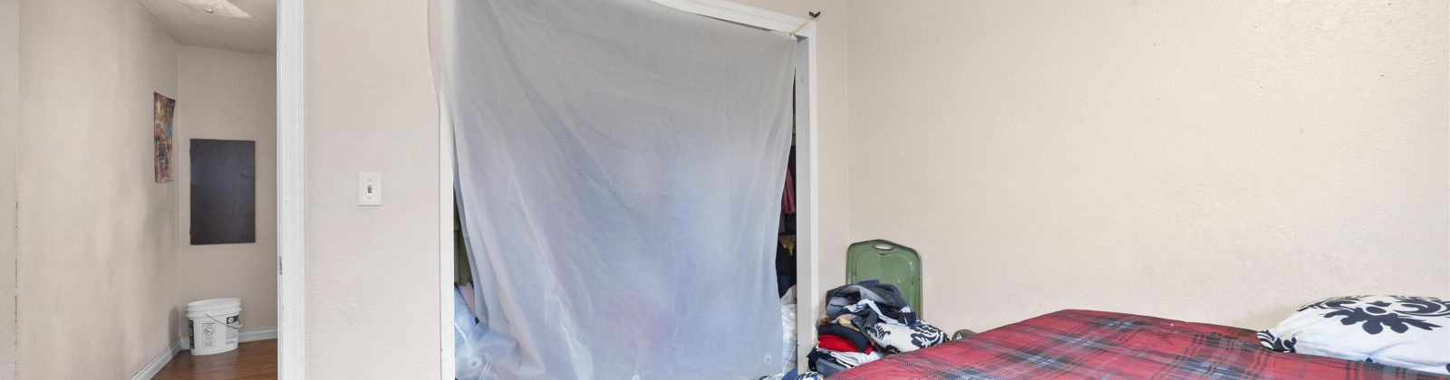 D Street, Wapato, Washington 98951, 5 Bedrooms Bedrooms, 0 ,3 BathroomsBathrooms,Multi-family,For Sale,D Street,0,290072