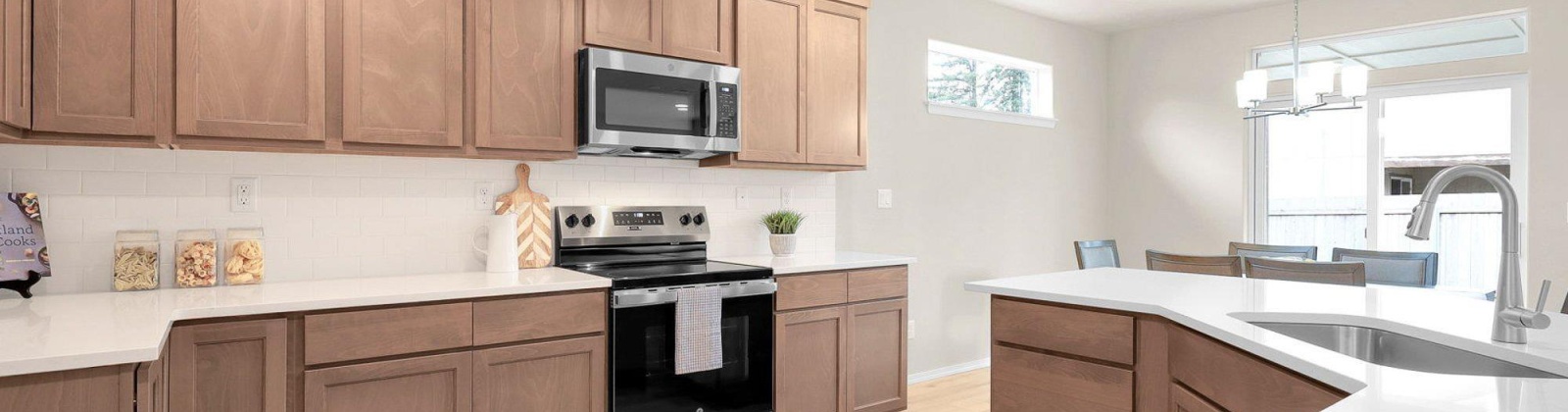 24th Avenue, Kennewick, Washington 99338, 3 Bedrooms Bedrooms, 0 ,2 BathroomsBathrooms,Houses,For Sale,24th Avenue,0,290069