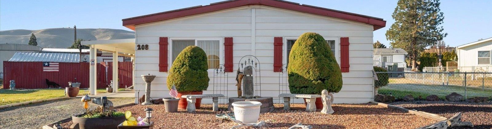 Crestwood Drive, Richland, Washington 99352, 3 Bedrooms Bedrooms, 0 ,2 BathroomsBathrooms,Manufactured Homes,For Sale,Crestwood Drive,0,290065