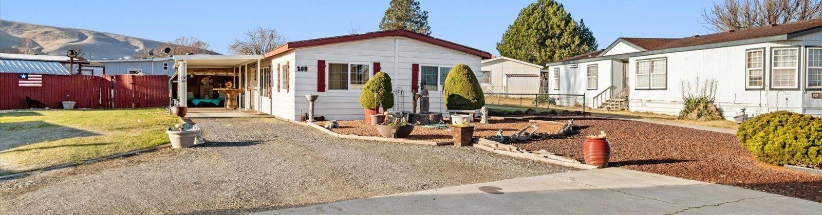 Crestwood Drive, Richland, Washington 99352, 3 Bedrooms Bedrooms, 0 ,2 BathroomsBathrooms,Manufactured Homes,For Sale,Crestwood Drive,0,290065