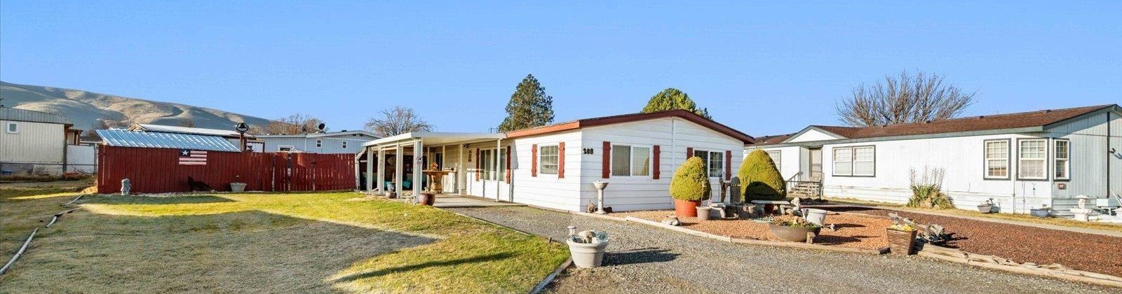 Crestwood Drive, Richland, Washington 99352, 3 Bedrooms Bedrooms, 0 ,2 BathroomsBathrooms,Manufactured Homes,For Sale,Crestwood Drive,0,290065