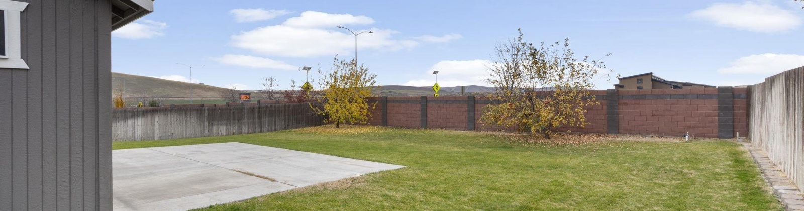Crab Apple Circle, West Richland, Washington 99353, 3 Bedrooms Bedrooms, 0 ,2 BathroomsBathrooms,Houses,For Sale,Crab Apple Circle,0,288906