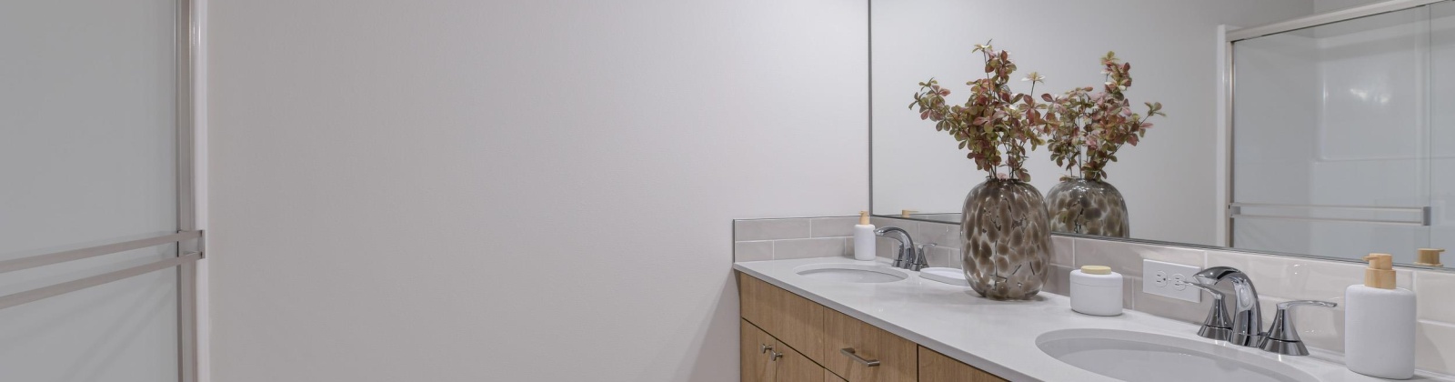 Road 114, Pasco, Washington 99301, 3 Bedrooms Bedrooms, 0 ,3 BathroomsBathrooms,Condos/townhomes,For Sale,Road 114,0,290078