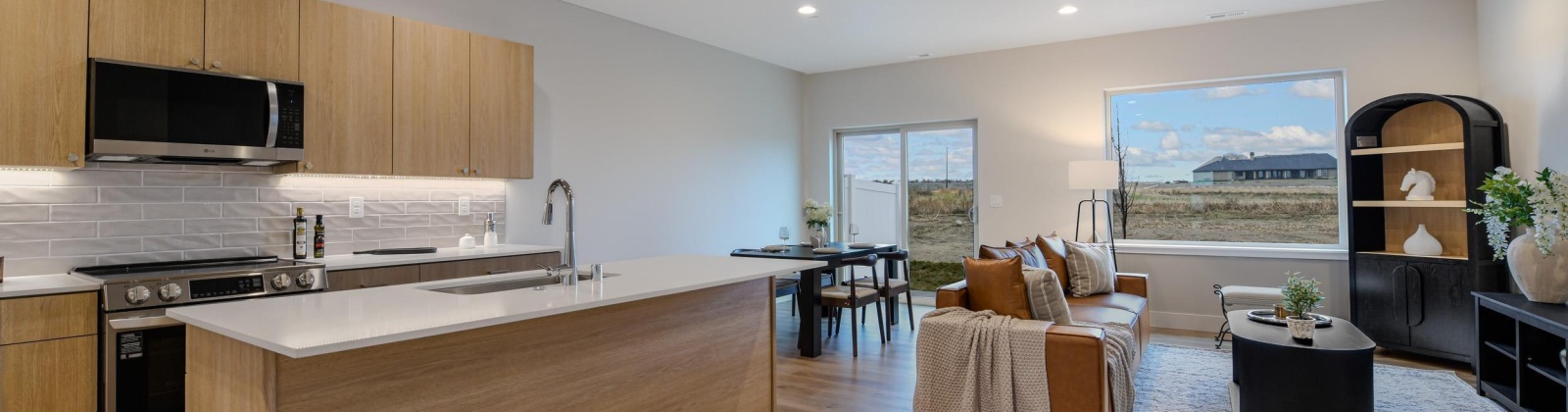 Road 114, Pasco, Washington 99301, 3 Bedrooms Bedrooms, 0 ,3 BathroomsBathrooms,Condos/townhomes,For Sale,Road 114,0,290078