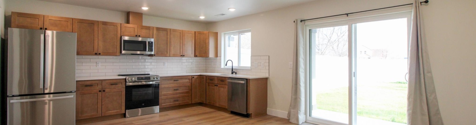 Road 34 Unit B, Pasco, Washington 99301, 3 Bedrooms Bedrooms, 0 ,2 BathroomsBathrooms,Condos/townhomes,For Rent,Road 34 Unit B,0,290085