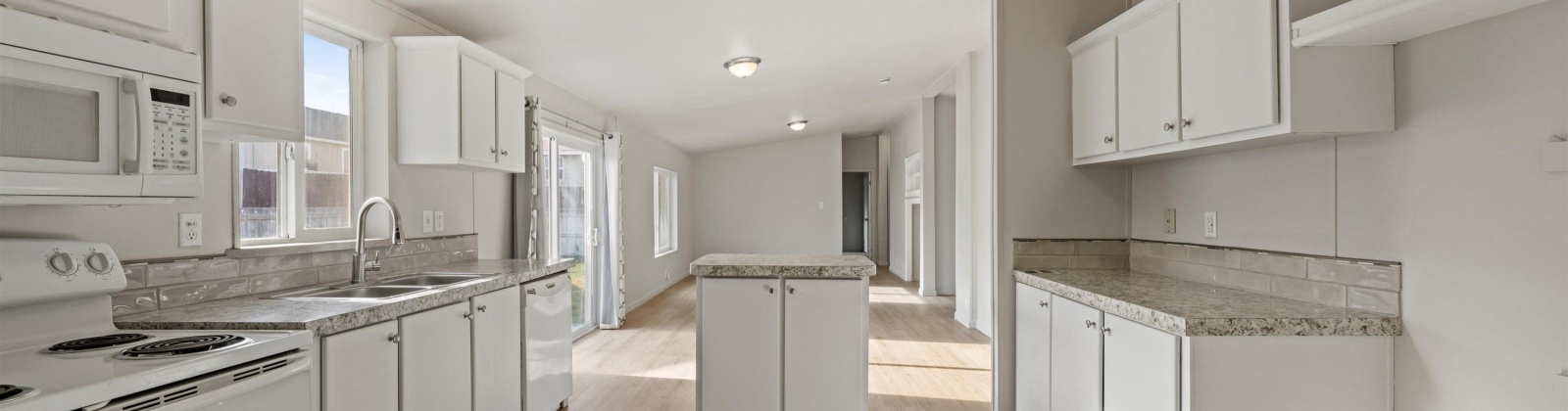 Lantana Ave, Richland, Washington 99336, 4 Bedrooms Bedrooms, 0 ,2 BathroomsBathrooms,Manufactured Homes,For Sale,Lantana Ave,0,290088