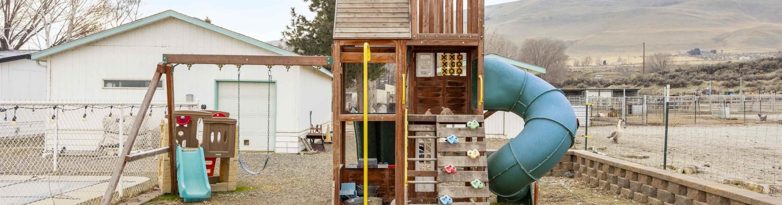 140 PR NW, Benton City, Washington 99320, 3 Bedrooms Bedrooms, 0 ,2 BathroomsBathrooms,Manufactured Homes,For Sale,140 PR NW,0,290114