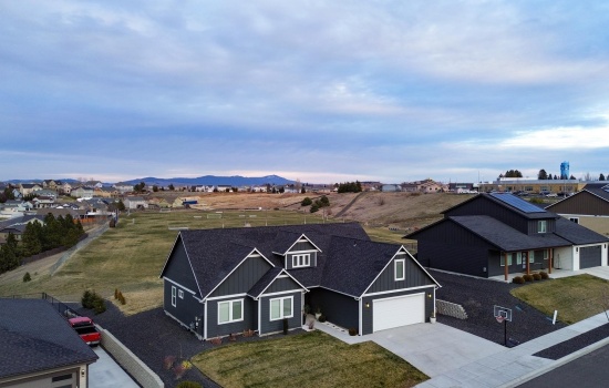 Canyon View DR, Pullman, Washington 99163, 4 Bedrooms Bedrooms, 0 ,3 BathroomsBathrooms,Houses,For Sale,Canyon View DR,0,290111