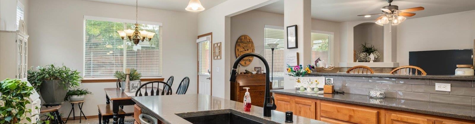 Keller Street, Kennewick, Washington 99337, 4 Bedrooms Bedrooms, 0 ,3 BathroomsBathrooms,Houses,For Sale,Keller Street,0,290107