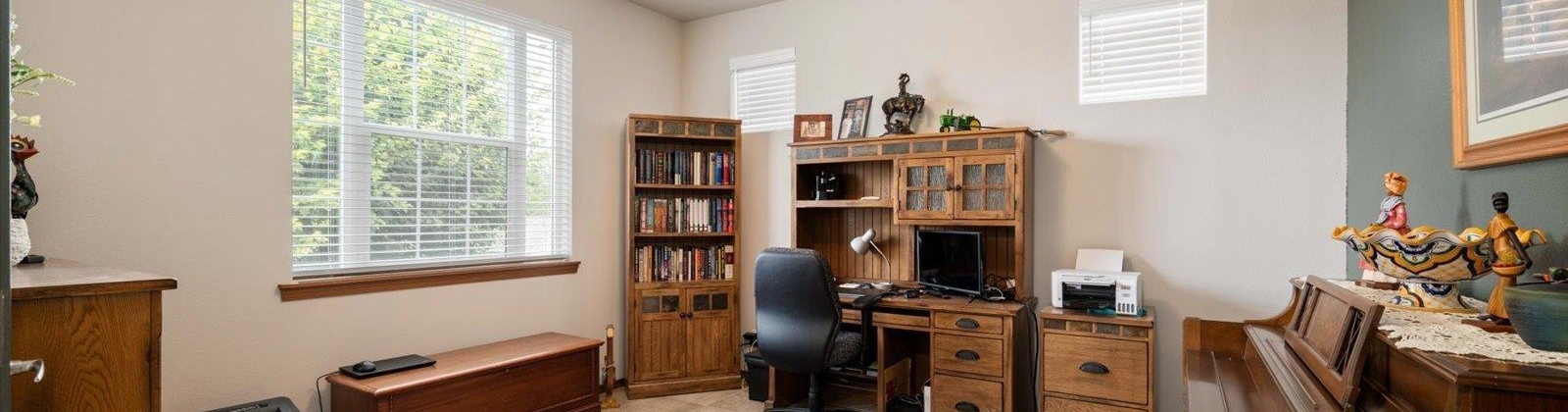 Keller Street, Kennewick, Washington 99337, 4 Bedrooms Bedrooms, 0 ,3 BathroomsBathrooms,Houses,For Sale,Keller Street,0,290107