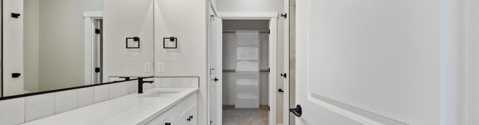 Kalani Ct, West Richland, Washington 99353, 2 Bedrooms Bedrooms, 0 ,2 BathroomsBathrooms,Condos/townhomes,For Sale,Kalani Ct,0,290105