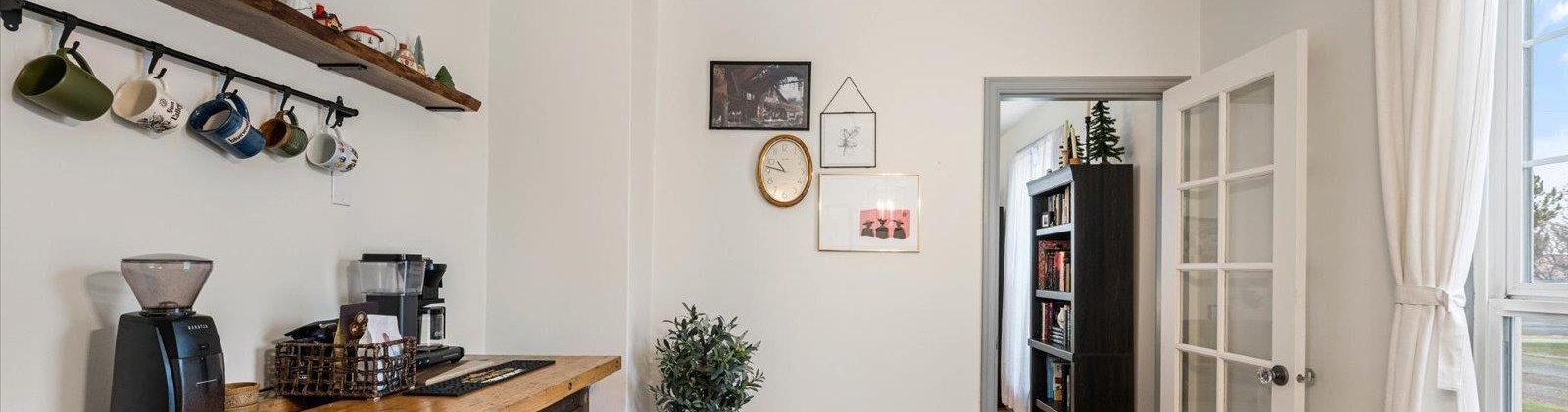 West 1st Avenue, Kennewick, Washington 99336, 3 Bedrooms Bedrooms, 0 ,2 BathroomsBathrooms,Houses,For Sale,West 1st Avenue,0,290122