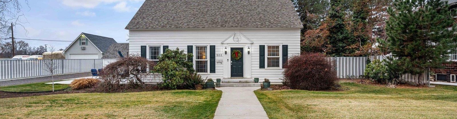 West 1st Avenue, Kennewick, Washington 99336, 3 Bedrooms Bedrooms, 0 ,2 BathroomsBathrooms,Houses,For Sale,West 1st Avenue,0,290122