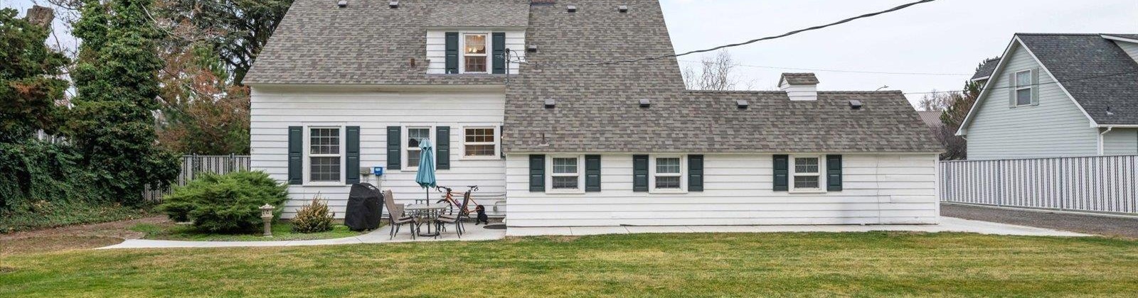 West 1st Avenue, Kennewick, Washington 99336, 3 Bedrooms Bedrooms, 0 ,2 BathroomsBathrooms,Houses,For Sale,West 1st Avenue,0,290122