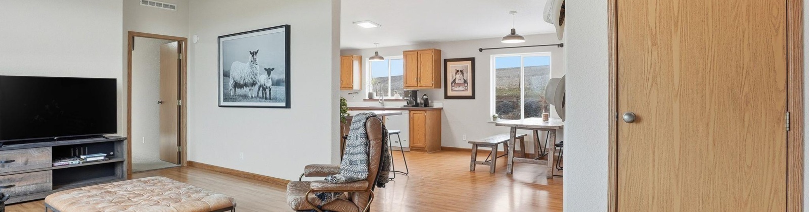 Watt, Spangle, Washington 99031, 3 Bedrooms Bedrooms, 0 ,2 BathroomsBathrooms,Manufactured Homes,For Sale,Watt,0,290117