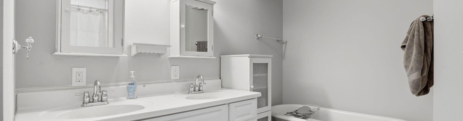 38th st, Yakima, Washington 98901, 3 Bedrooms Bedrooms, 0 ,2 BathroomsBathrooms,For Sale,38th st,0,290134