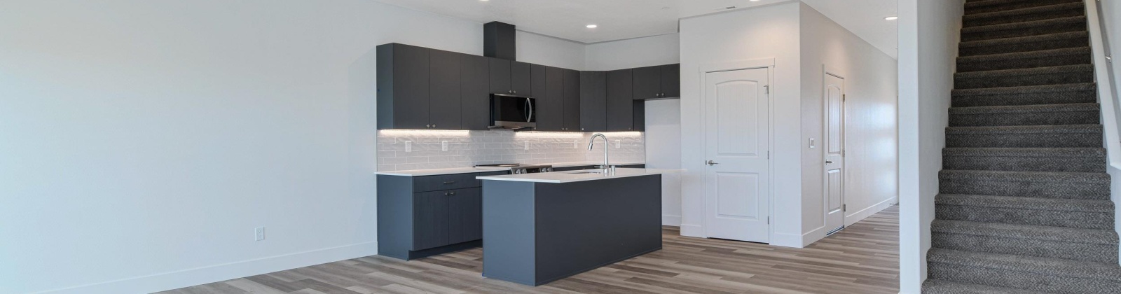 Road 114, Pasco, Washington 99301, 3 Bedrooms Bedrooms, 0 ,3 BathroomsBathrooms,Condos/townhomes,For Sale,Road 114,0,290127