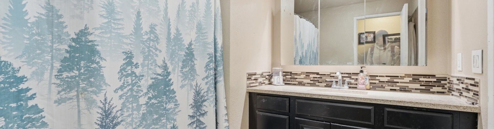 Ella St, Pasco, Washington 99301, 4 Bedrooms Bedrooms, 0 ,2 BathroomsBathrooms,Houses,For Sale,Ella St,0,290139