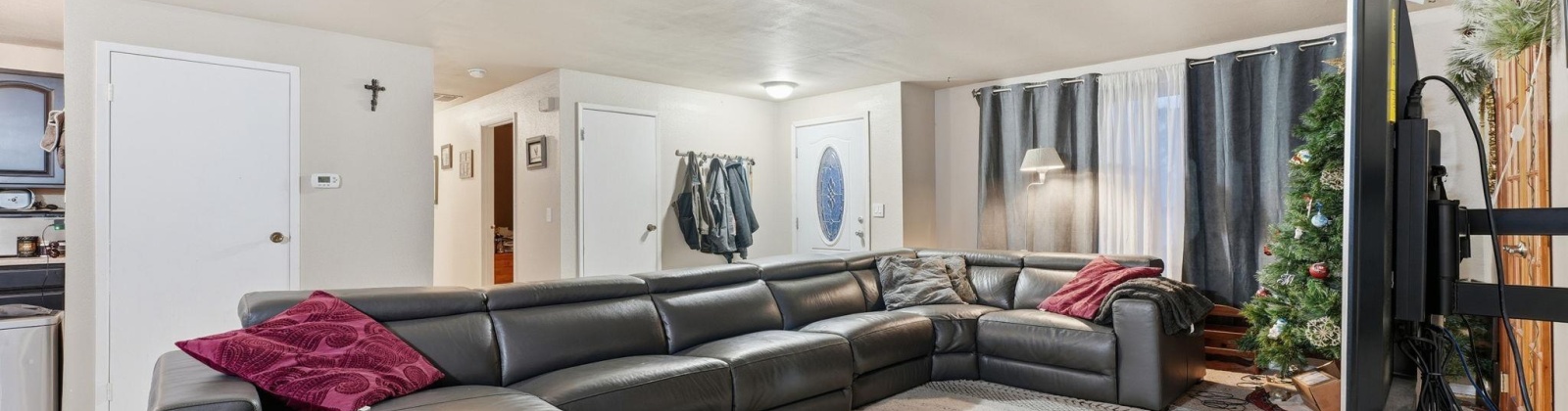 Ella St, Pasco, Washington 99301, 4 Bedrooms Bedrooms, 0 ,2 BathroomsBathrooms,Houses,For Sale,Ella St,0,290139