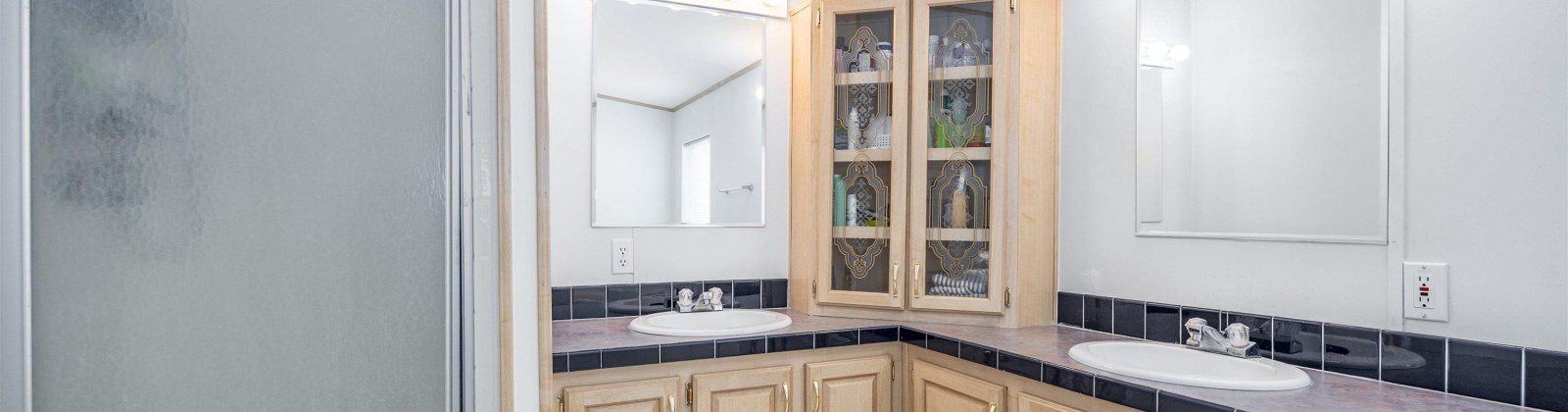 45th Ave, West Richland, Washington 99353, 3 Bedrooms Bedrooms, 0 ,2 BathroomsBathrooms,Manufactured Homes,For Sale,45th Ave,0,289740