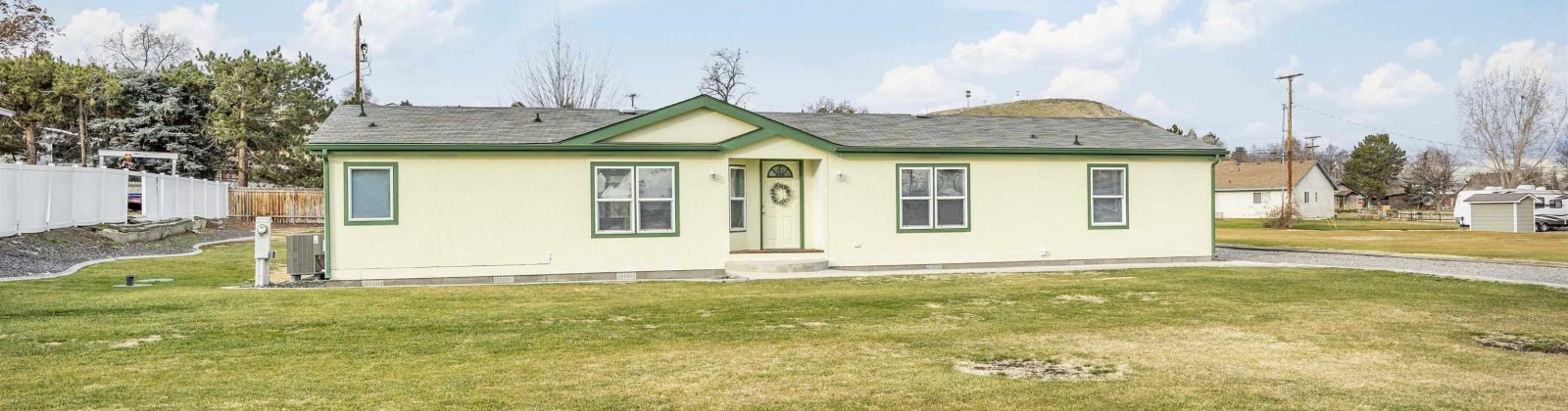 45th Ave, West Richland, Washington 99353, 3 Bedrooms Bedrooms, 0 ,2 BathroomsBathrooms,Manufactured Homes,For Sale,45th Ave,0,289740