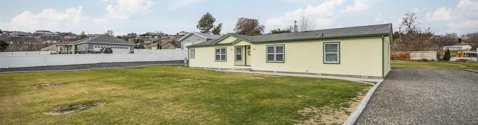 45th Ave, West Richland, Washington 99353, 3 Bedrooms Bedrooms, 0 ,2 BathroomsBathrooms,Manufactured Homes,For Sale,45th Ave,0,289740