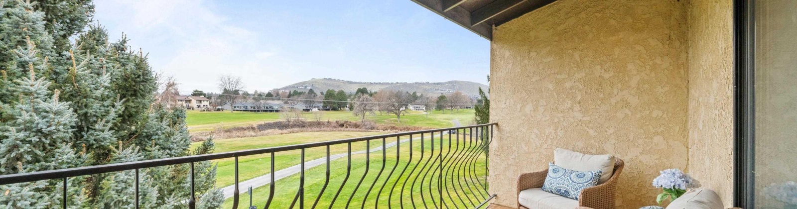 Gage Blvd #313, Richland, Washington 99352, 2 Bedrooms Bedrooms, 0 ,2 BathroomsBathrooms,Condos/townhomes,For Sale,Gage Blvd #313,0,290169