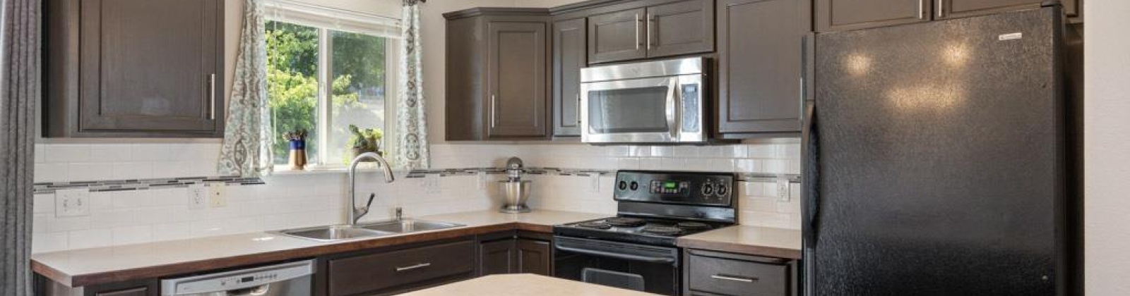 Ventura Ct., Pullman, Washington 99163, 4 Bedrooms Bedrooms, 0 ,2 BathroomsBathrooms,Houses,For Sale,Ventura Ct.,0,290166