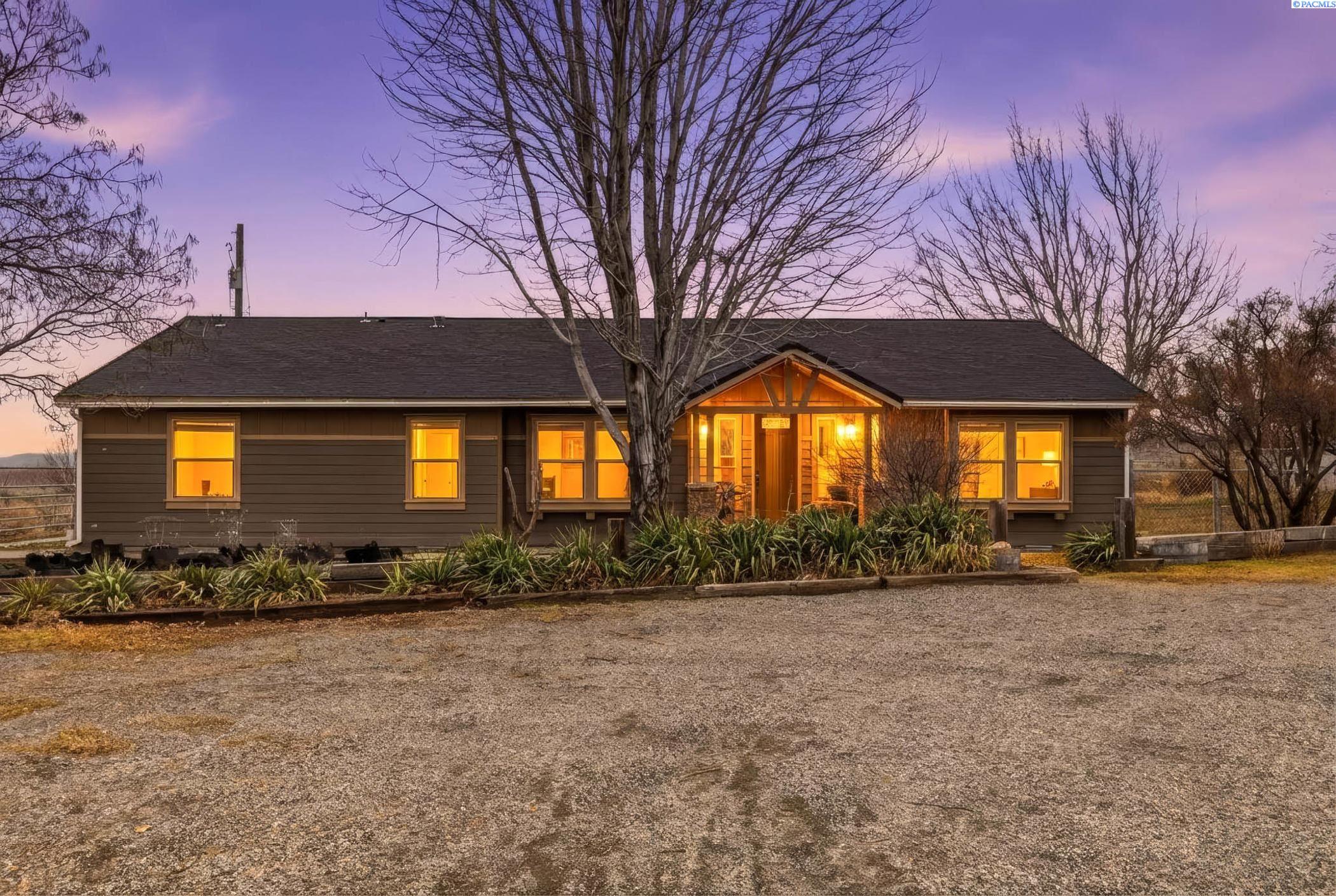 2066 PrSE, Kennewick, Washington 99337, 4 Bedrooms Bedrooms, 0 ,3 BathroomsBathrooms,Manufactured Homes,For Sale,2066 PrSE,0,290160