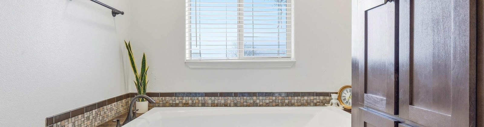 2066 PrSE, Kennewick, Washington 99337, 4 Bedrooms Bedrooms, 0 ,3 BathroomsBathrooms,Manufactured Homes,For Sale,2066 PrSE,0,290160