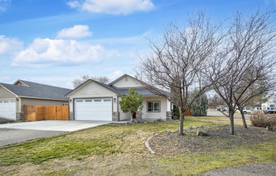 Grant Loop, West Richland, Washington 99353, 3 Bedrooms Bedrooms, 0 ,2 BathroomsBathrooms,Houses,For Sale,Grant Loop,0,290162