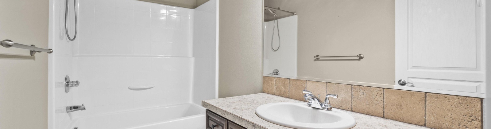 Grant Loop, West Richland, Washington 99353, 3 Bedrooms Bedrooms, 0 ,2 BathroomsBathrooms,Houses,For Sale,Grant Loop,0,290162