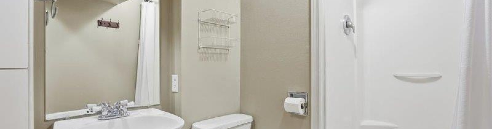 6th Place, Kennewick, Washington 99336, 3 Bedrooms Bedrooms, 0 ,2 BathroomsBathrooms,Houses,For Sale,6th Place,0,290165