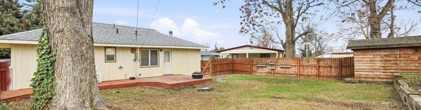 6th Place, Kennewick, Washington 99336, 3 Bedrooms Bedrooms, 0 ,2 BathroomsBathrooms,Houses,For Sale,6th Place,0,290165