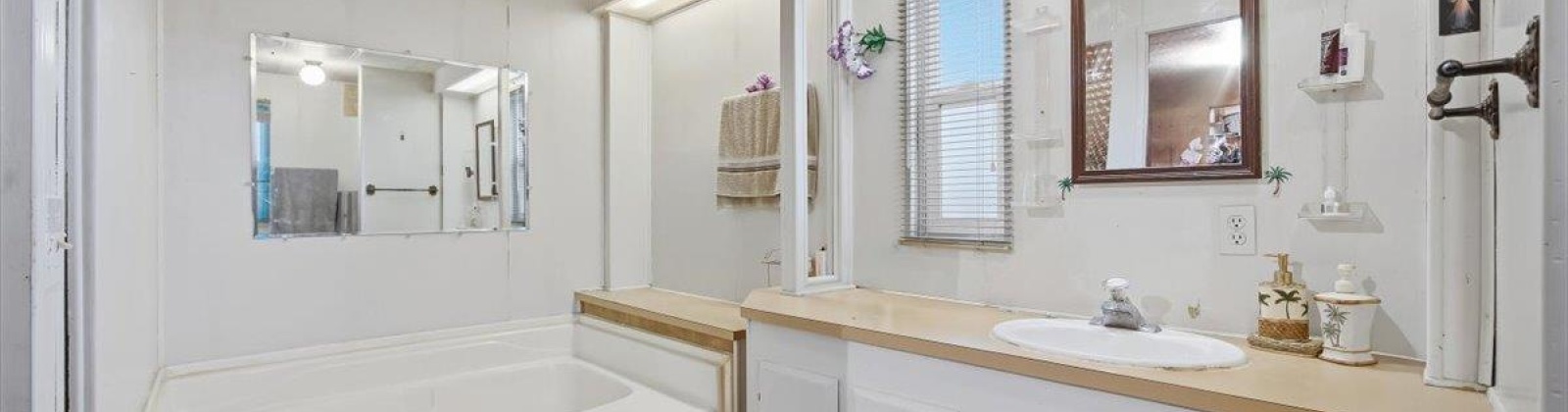 Rd 84 #108B, Pasco, Washington 99301, 2 Bedrooms Bedrooms, 0 ,2 BathroomsBathrooms,Manufactured Homes,For Sale,Rd 84 #108B,0,290188