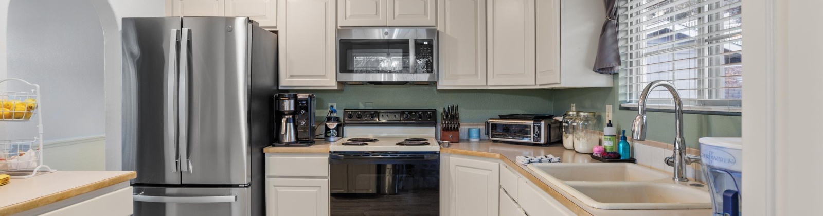 12th Street, Selah, Washington 98942, 3 Bedrooms Bedrooms, 0 ,2 BathroomsBathrooms,Houses,For Sale,12th Street,0,290177