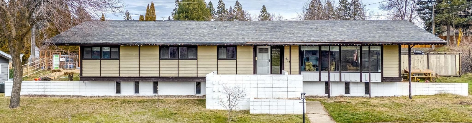 Southview, Colfax, Washington 99111, 3 Bedrooms Bedrooms, 0 ,2 BathroomsBathrooms,Houses,For Sale,Southview,0,290187