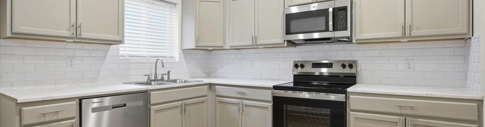 Clark St, Pasco, Washington 99301, 4 Bedrooms Bedrooms, 0 ,1 BathroomBathrooms,Houses,For Sale,Clark St,0,290191