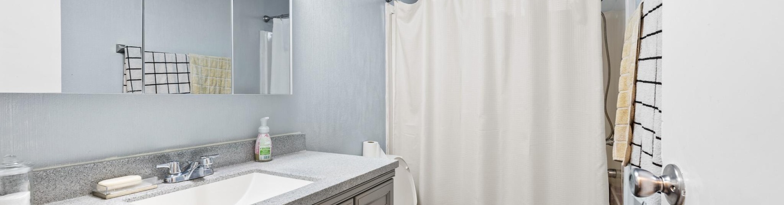 Royal Crest Loop, West Richland, Washington 99353, 3 Bedrooms Bedrooms, 0 ,2 BathroomsBathrooms,Manufactured Homes,For Sale,Royal Crest Loop,0,286915